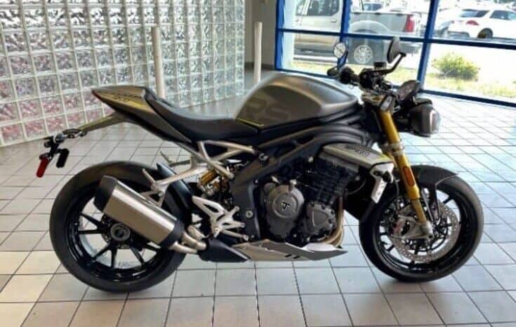 
								2022 Triumph Speed Triple RS 1200 full									