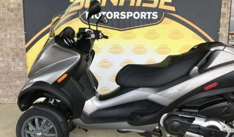 
								2009 Piaggio MP3 400 full									
