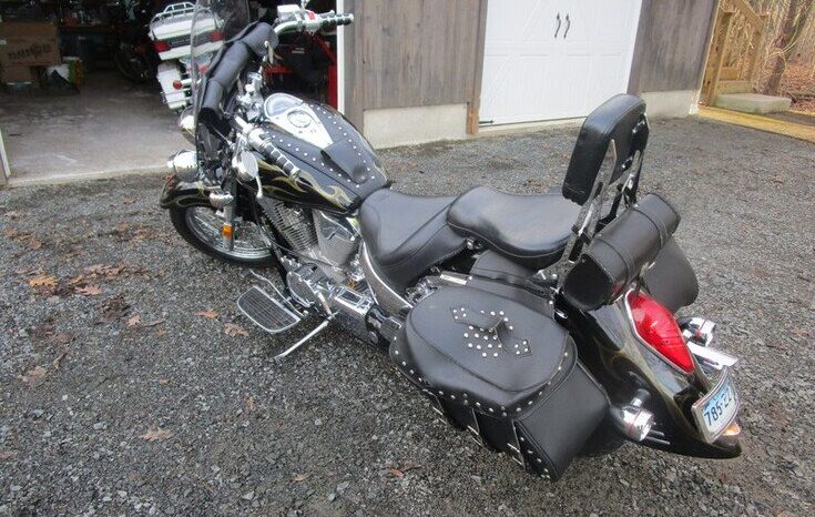 
								2005 Honda VTX 1300 (VTX1300S) full									