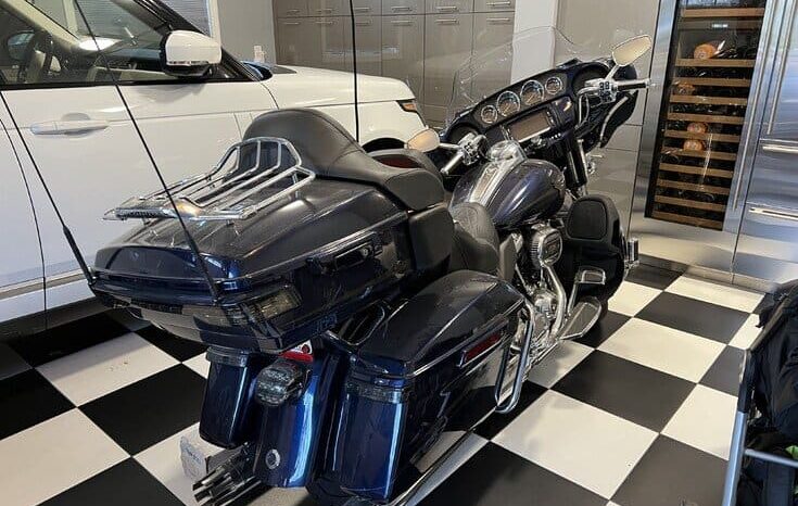 
								2018 Harley-Davidson CVO Limited Anniversary 117 (FLHTKSE_ANV) full									