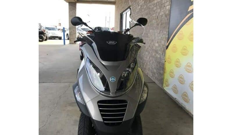 
								2009 Piaggio MP3 400 full									