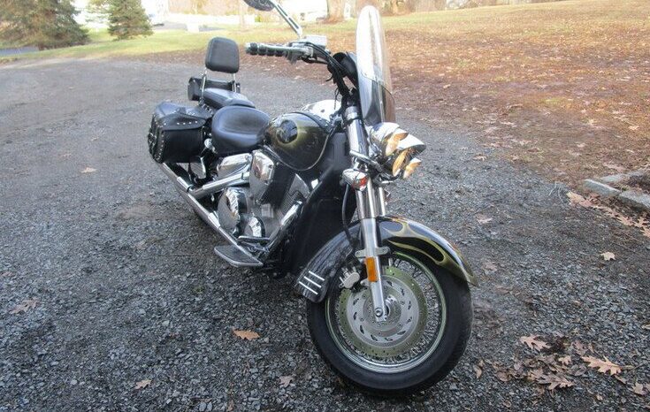 
								2005 Honda VTX 1300 (VTX1300S) full									
