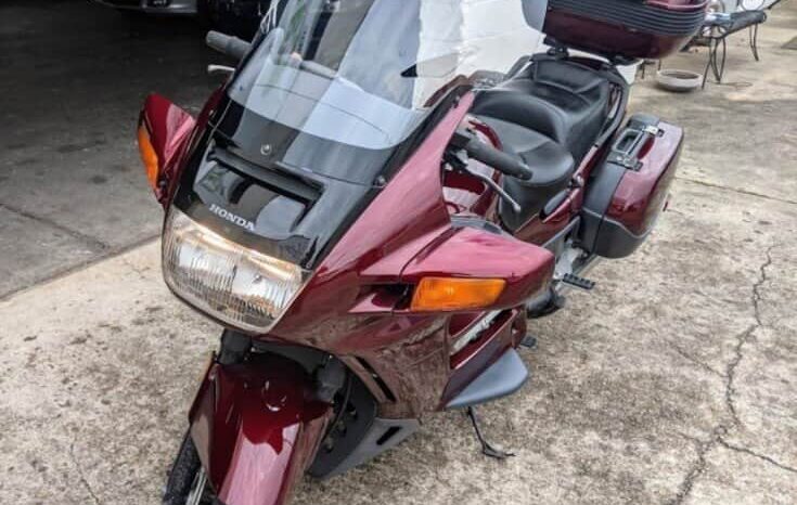 
								2000 Honda ST1100 full									