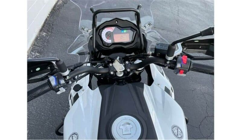 
								2022 Benelli TRK 502X full									