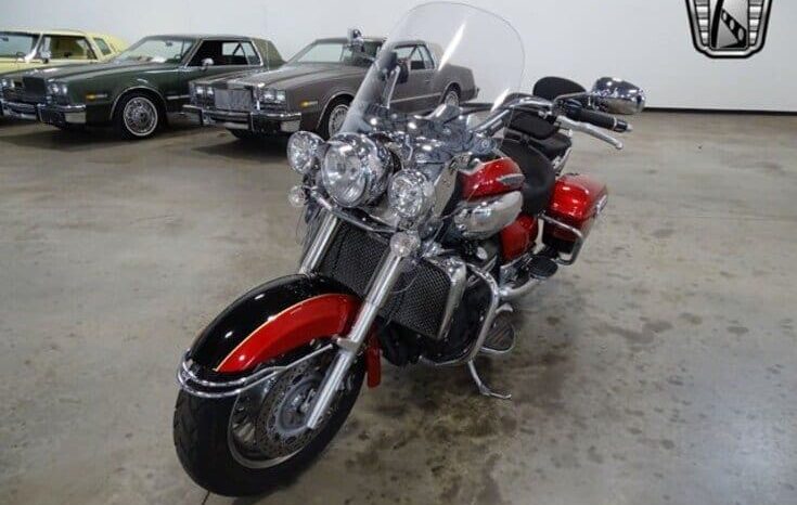 
								2015 Triumph Rocket III Touring full									