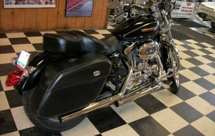 
								2009 Harley-Davidson 1200 Custom (XL1200C) full									