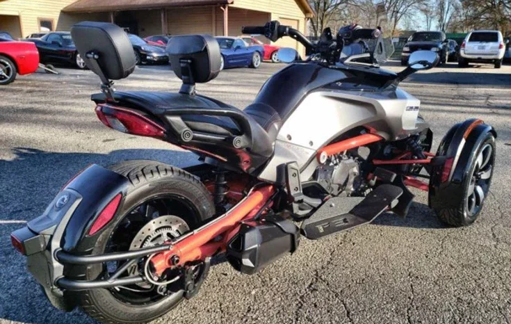 
								2015 Can-Am Spyder F3-S SE6 full									